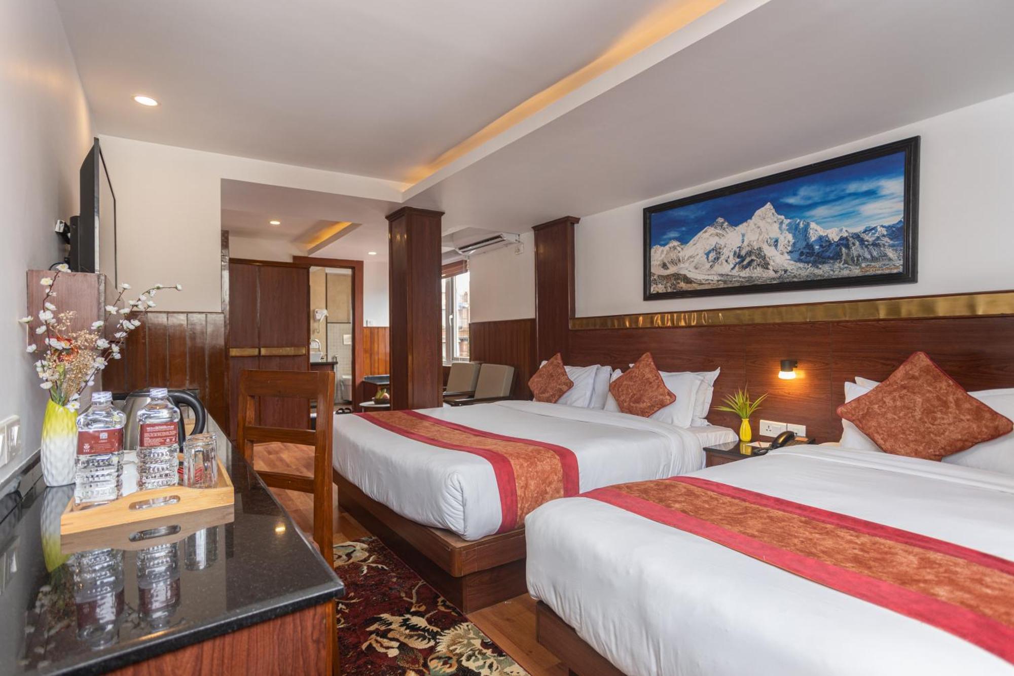 Deluxe Family Room - Free Airport Pickup,1613713437:JPEG